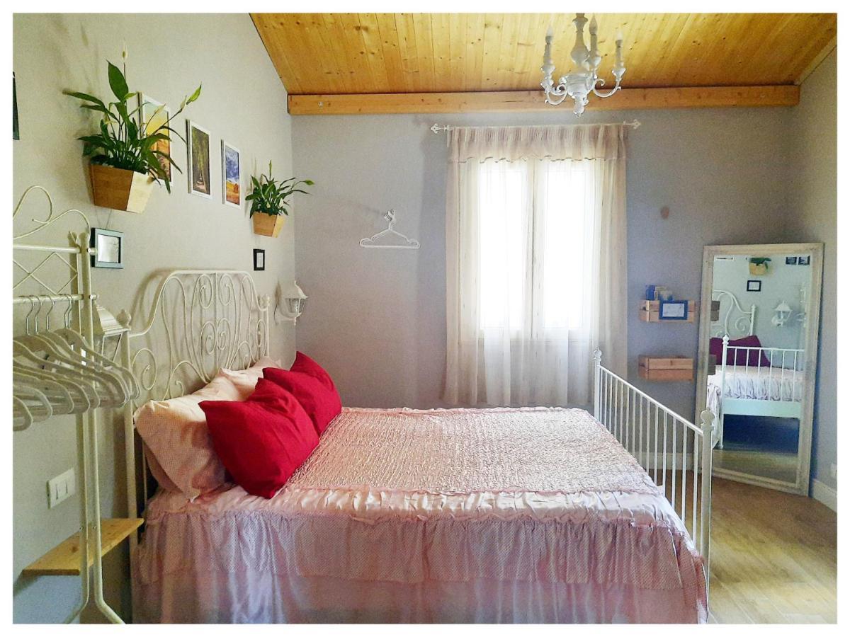 Bed and Breakfast La Casina Trecasali Exterior foto